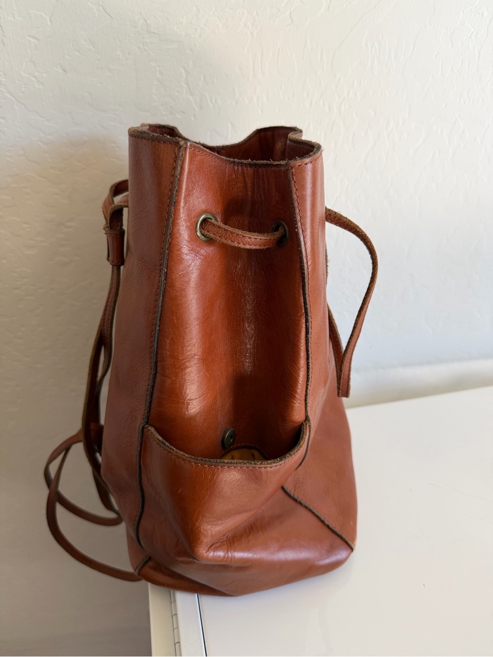 Patricia Nash] British Tan Leather Convertible Backpack Bucket Bag Purse - Picture 9 of 11